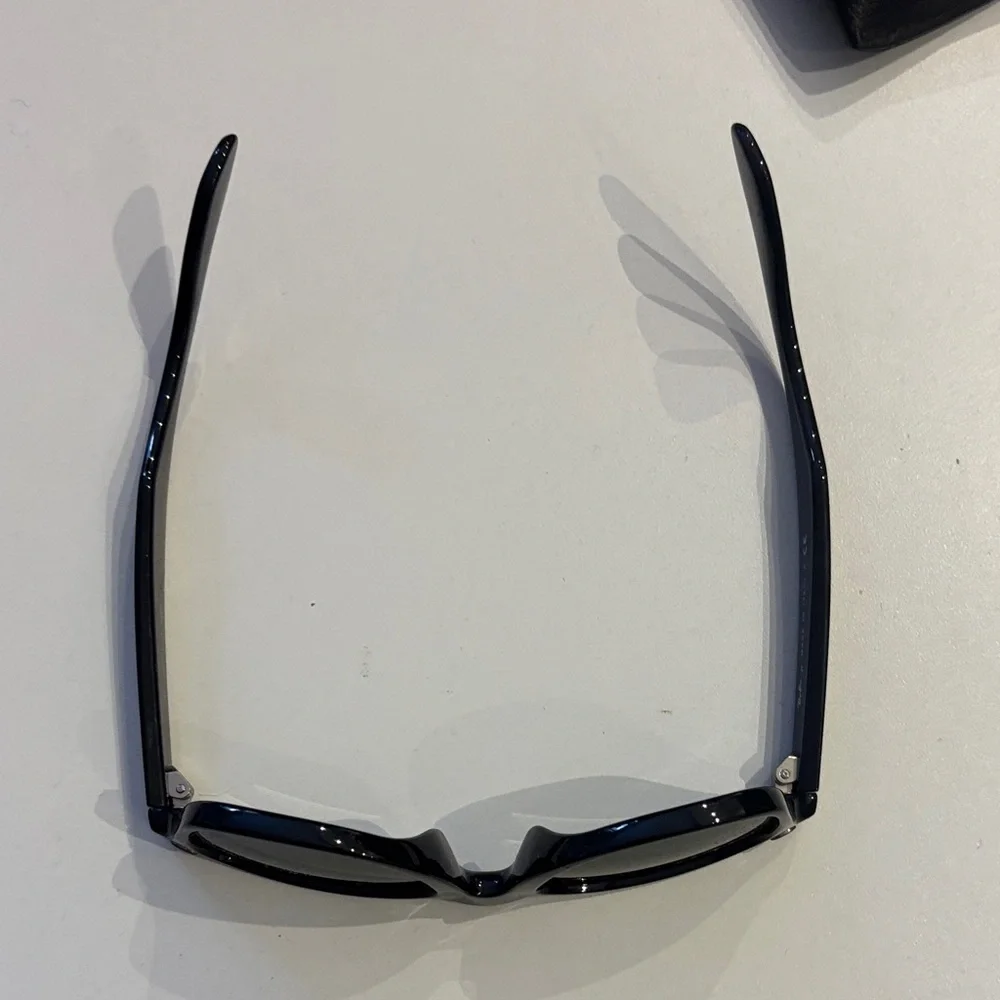 Ray-Ban Classic Black Sunglasses